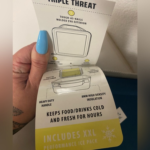 “Trekker”Fit & Fresh Crush Resistant Molded EVA cased Lunch Bag, Blue Lunchbox - Picture 4 of 4